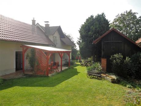 Chalupa v Netolicích u Českého Ráje